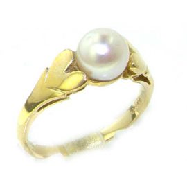 9ct-Yellow-Gold-Ladies-Lustrous-Pearl-Ring-with-Heart-Shoulders-0